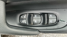 Nissan Qashqai 1.3 DiG-T 160 N-Connecta 5dr Petrol Hatchback